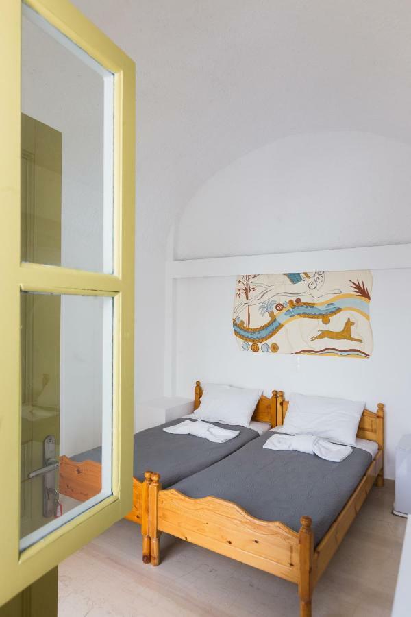 Sunny Days Hotel Фира Екстериор снимка