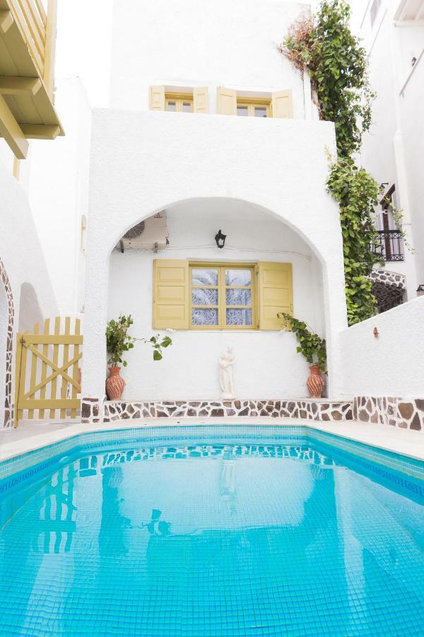 Sunny Days Hotel Фира Екстериор снимка