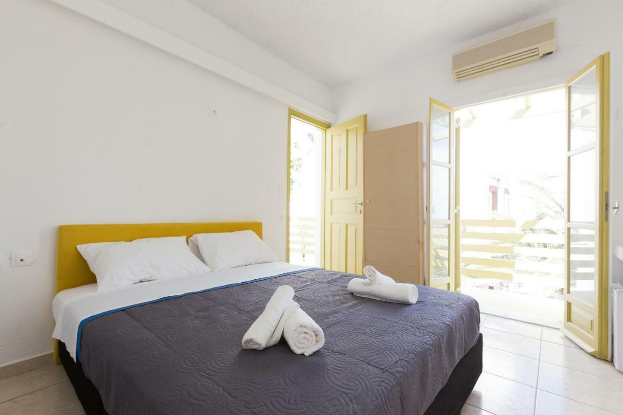 Sunny Days Hotel Фира Екстериор снимка