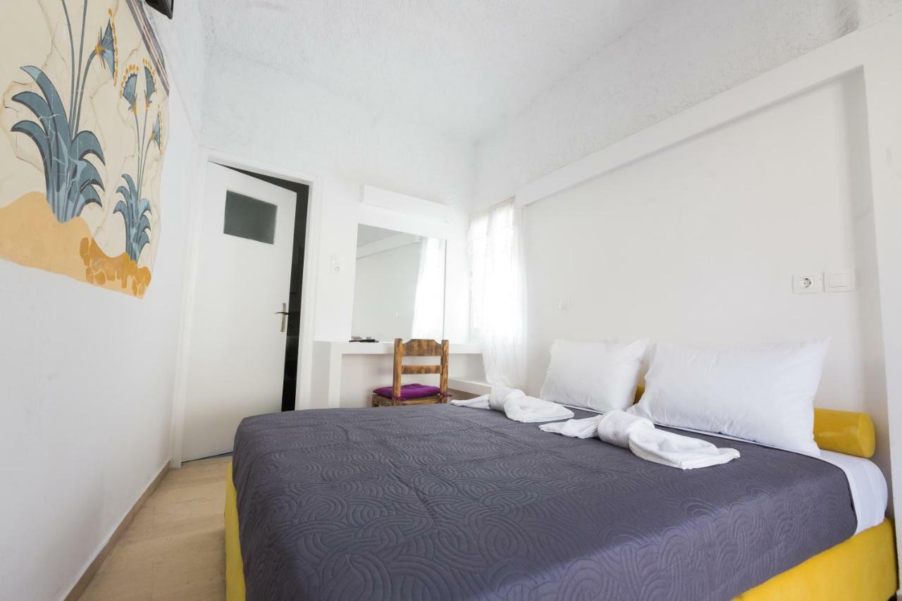 Sunny Days Hotel Фира Екстериор снимка
